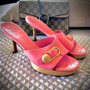 Channel slides pink cork size 7
